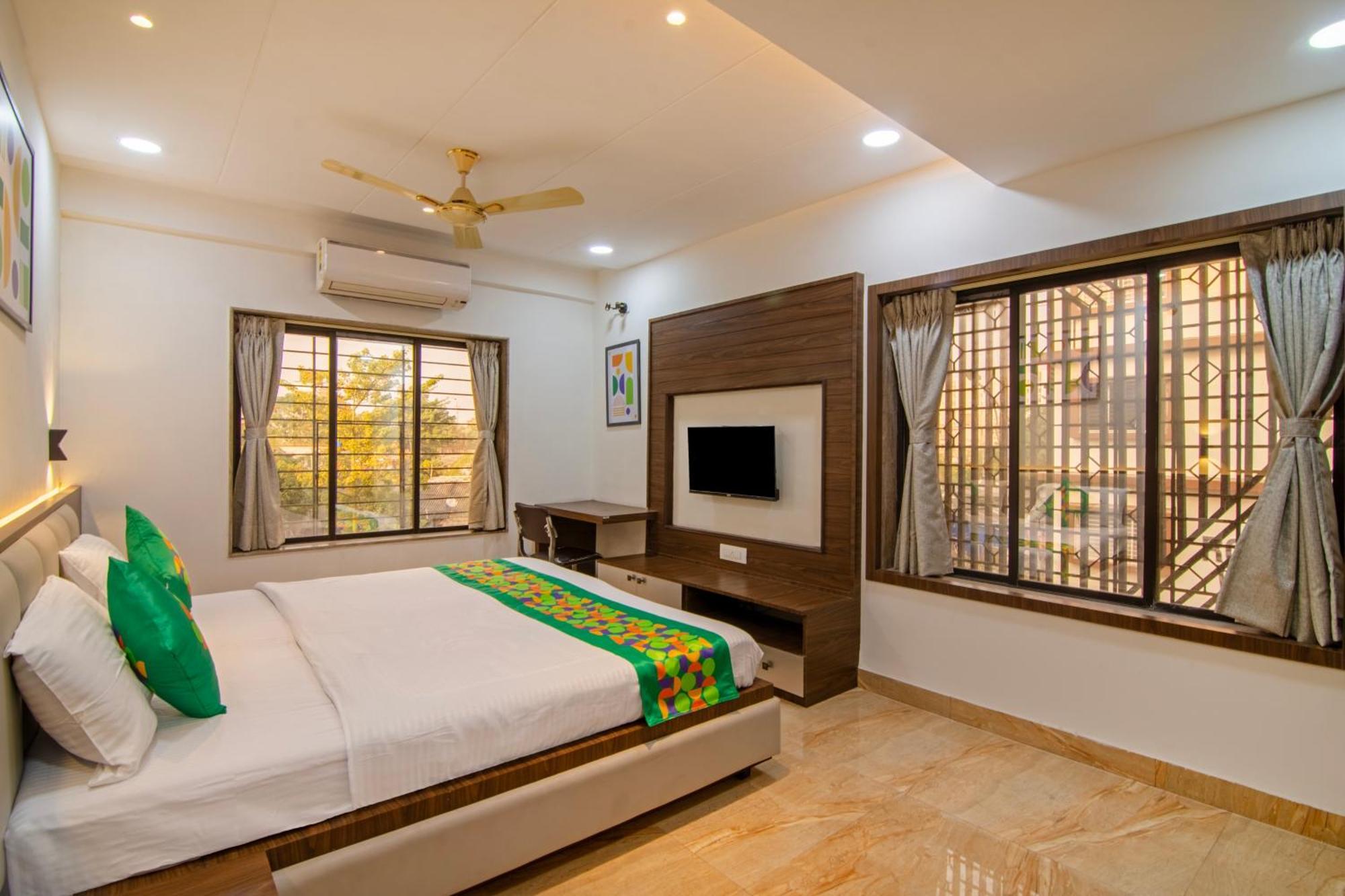 Treebo Petals Banquet & Suites - Calcutta Exteriör bild