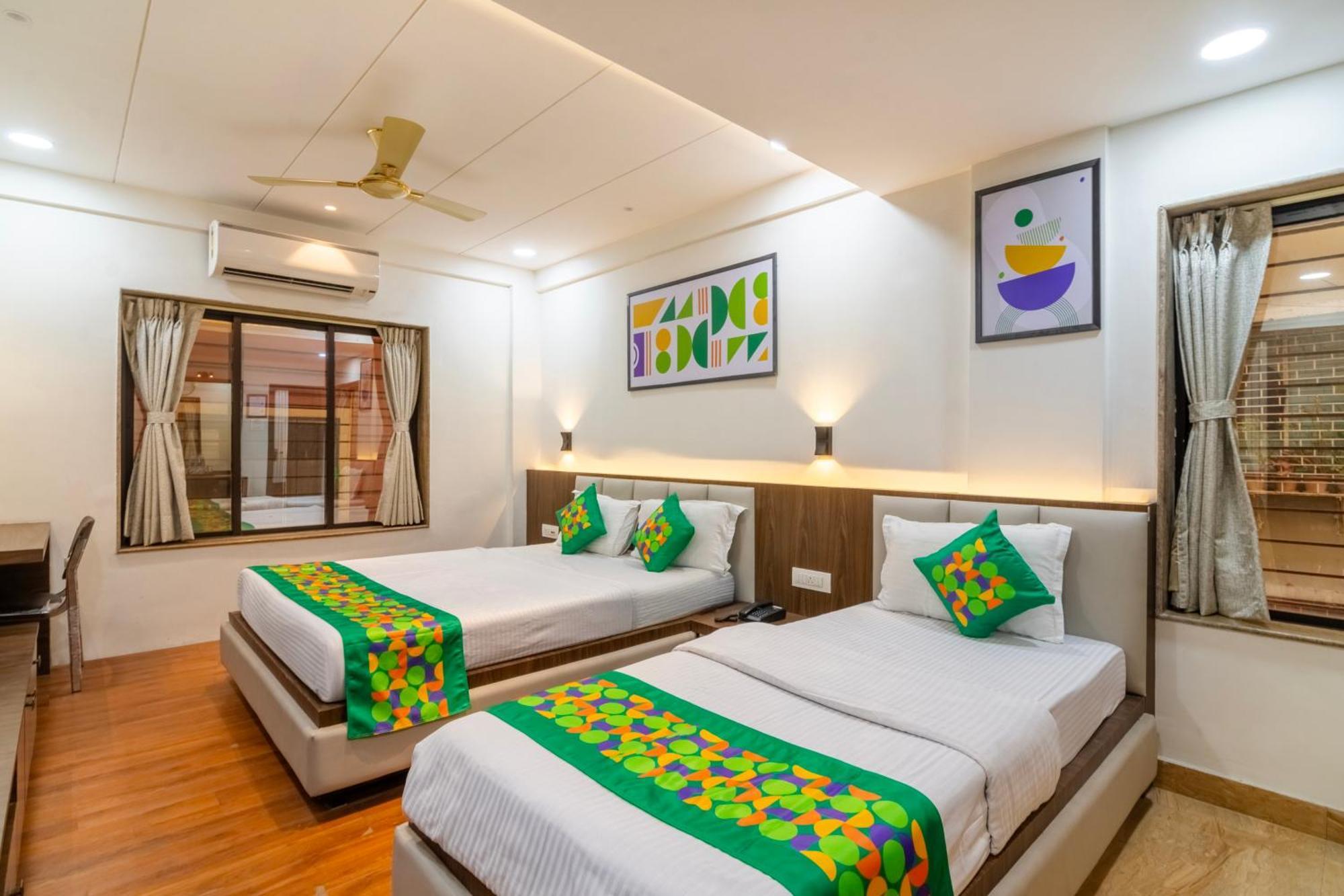 Treebo Petals Banquet & Suites - Calcutta Exteriör bild