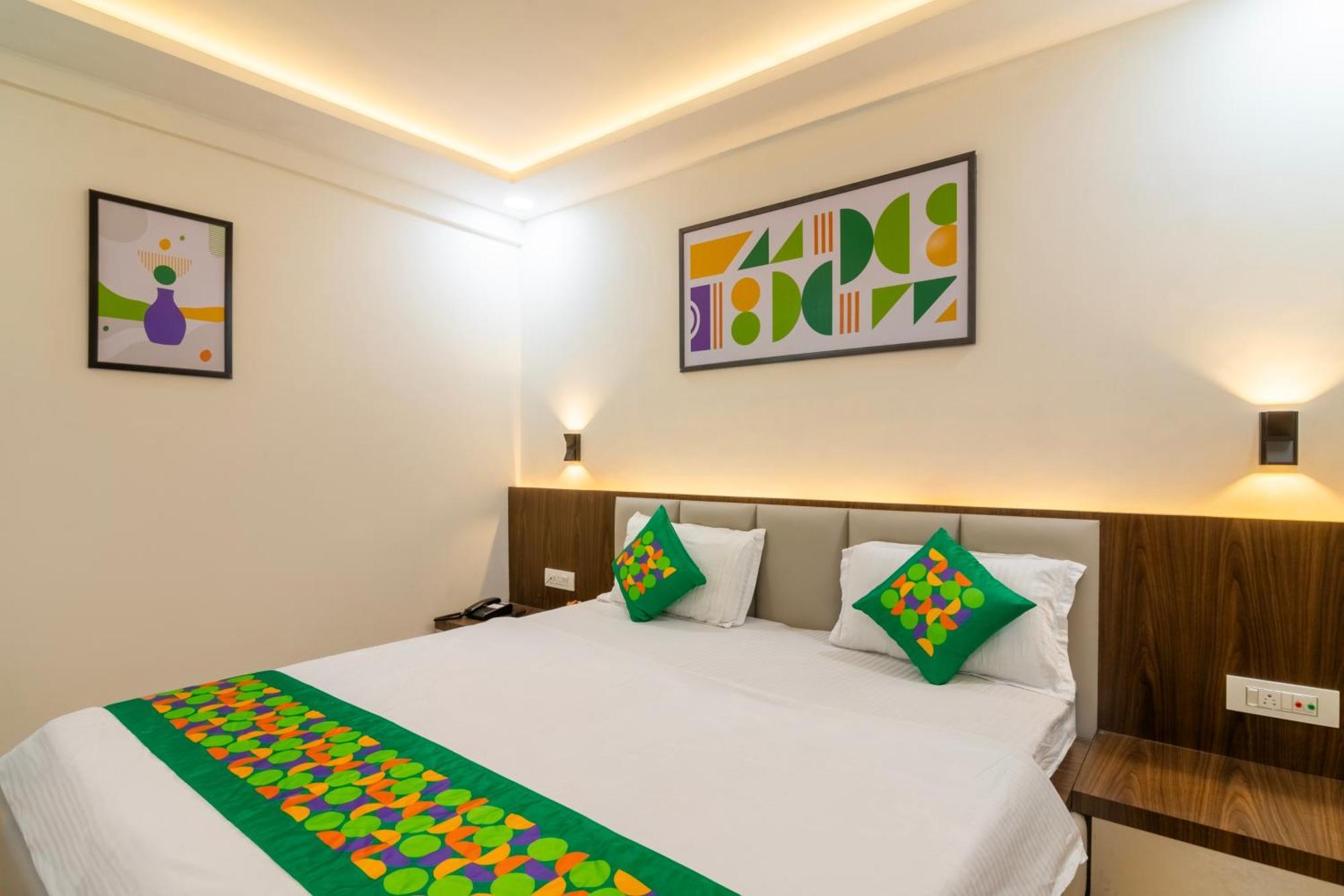Treebo Petals Banquet & Suites - Calcutta Exteriör bild
