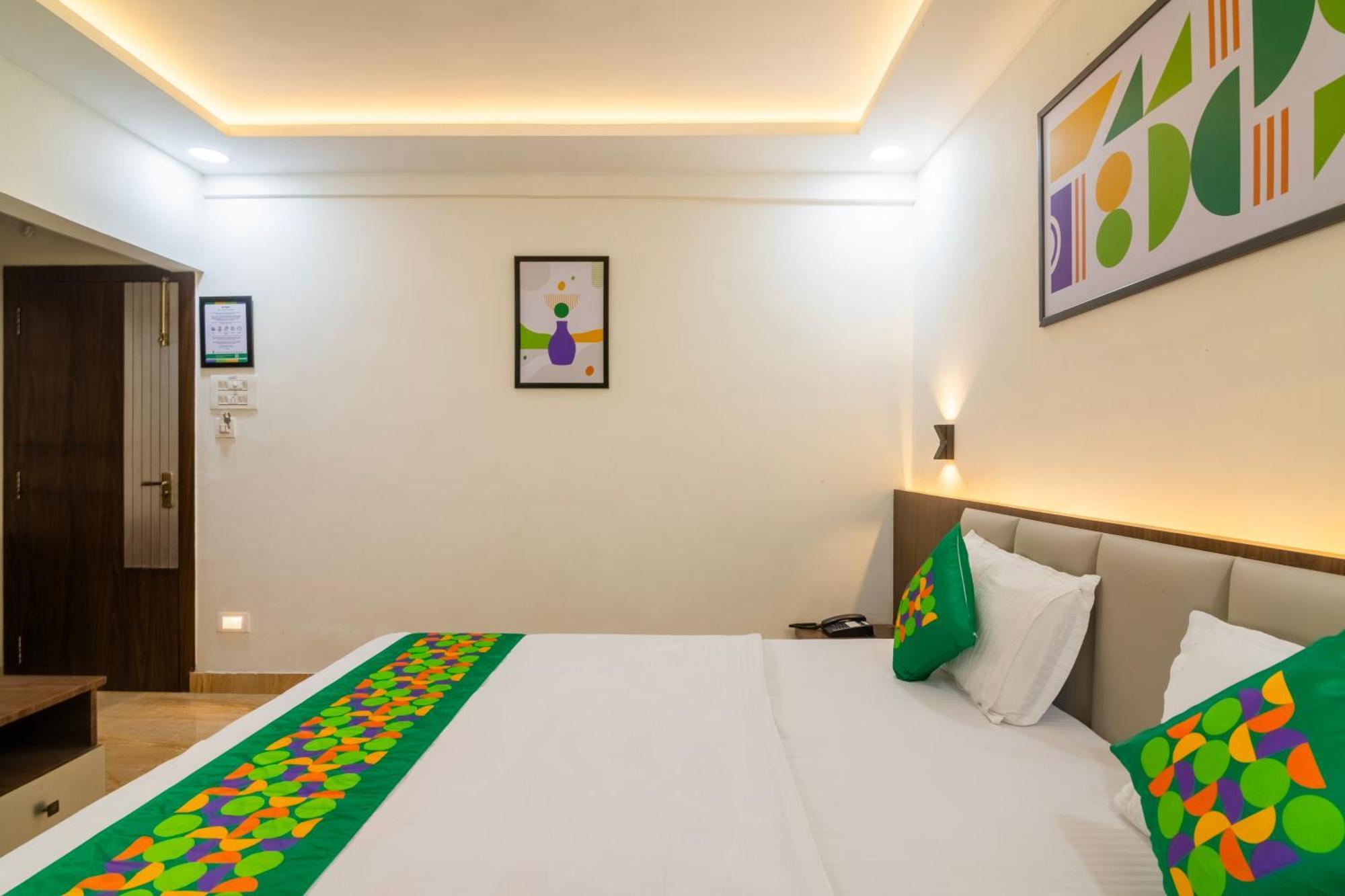 Treebo Petals Banquet & Suites - Calcutta Exteriör bild